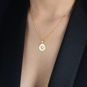 Colar Dourado com Medalha do Espírito Santo